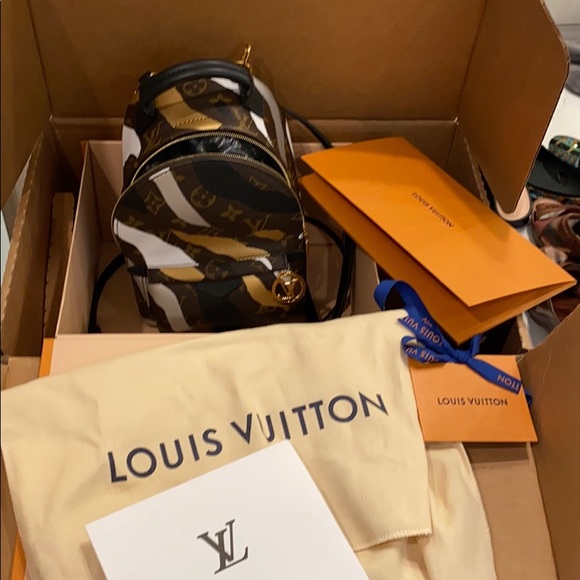 🦄 🎁 LVxLoL Palm Springs Mini NEW w/receipt 🦄 - Picture 8 of 8